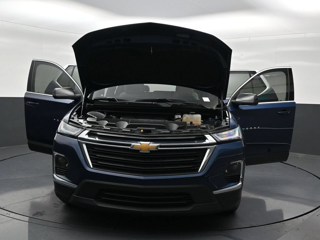Used 2023 Chevrolet Traverse LS FWD image 37