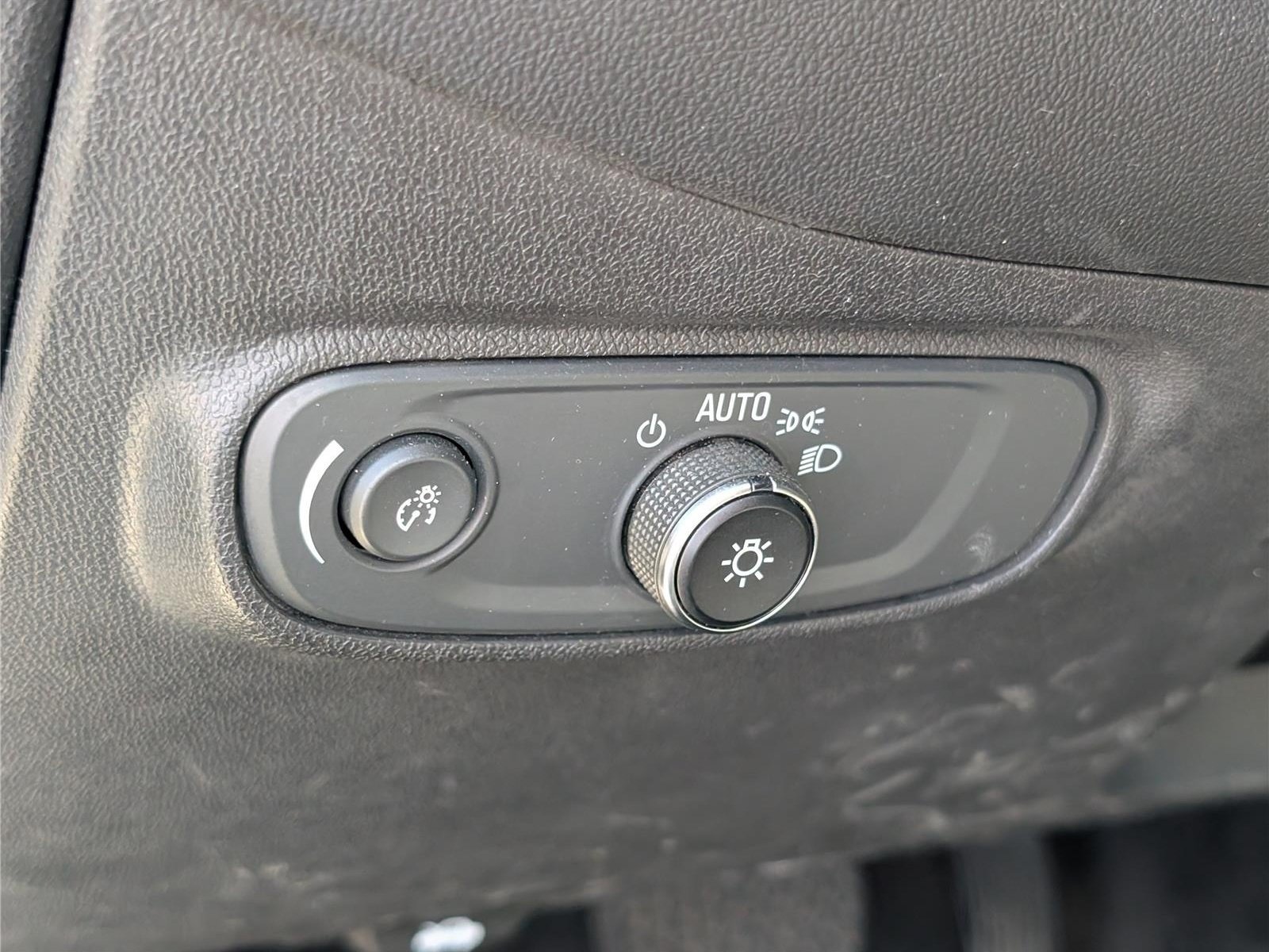 Used 2023 Chevrolet Equinox RS AWD/4WD image 20