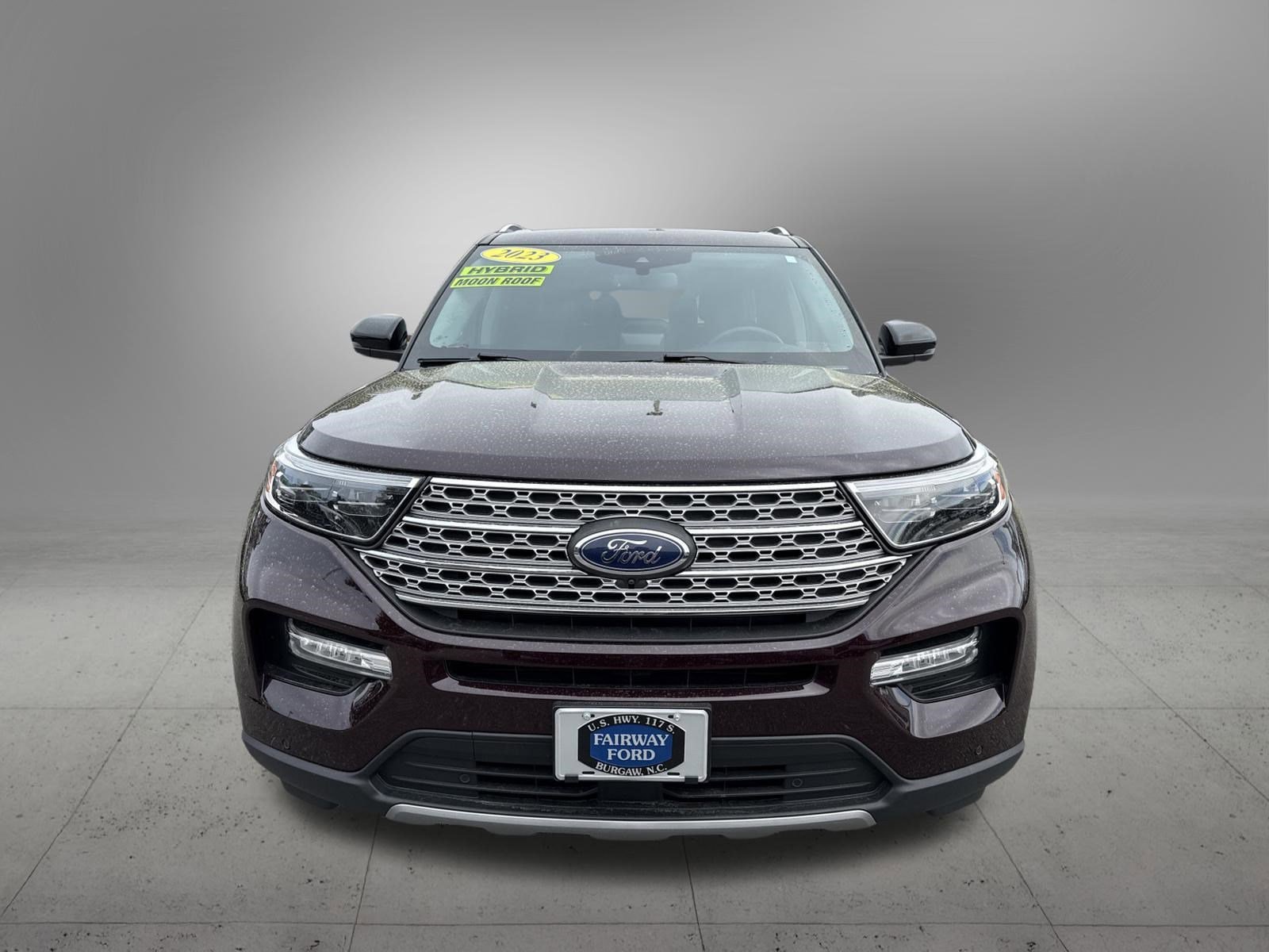 Used 2023 Ford Explorer Limited w/ Hybrid Equipment Group 310A AWD/4WD image 7