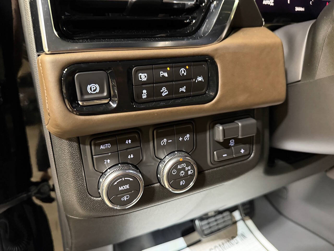 Used 2026 GMC Yukon Denali Ultimate AWD/4WD image 54