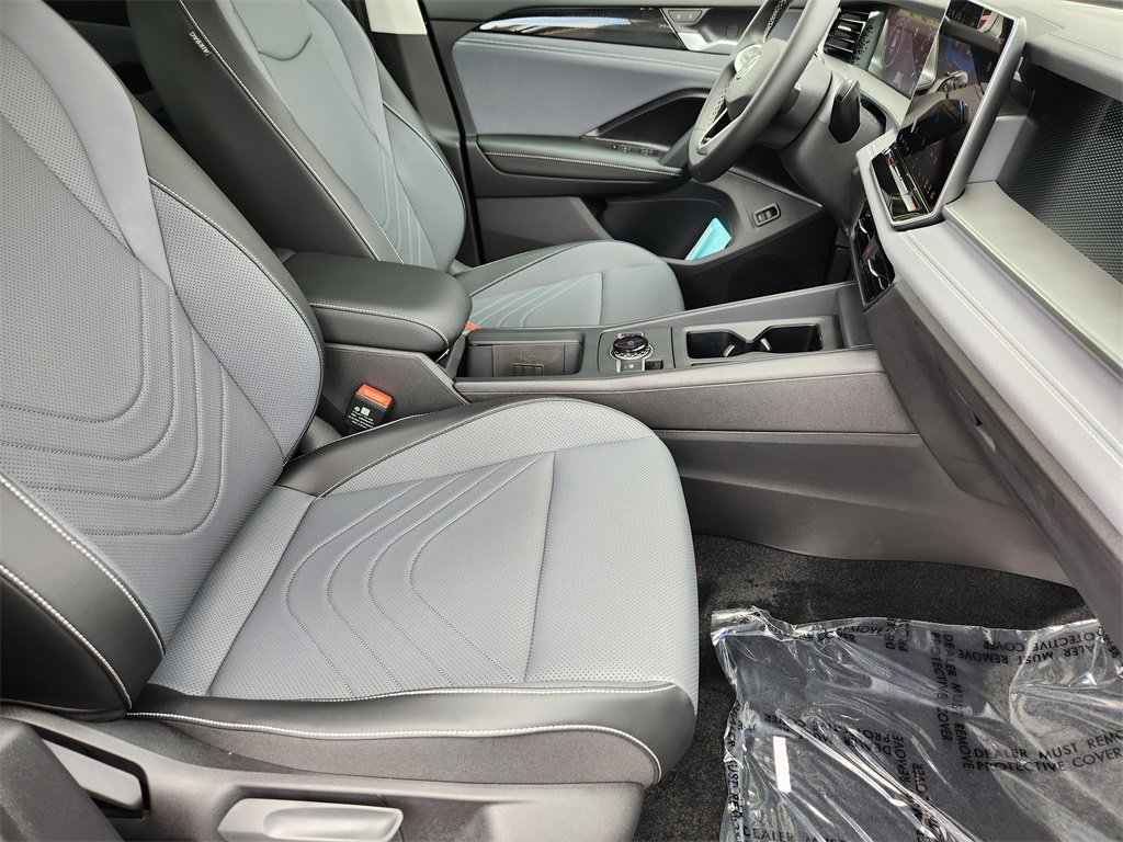 New 2025 Volkswagen Tiguan SE image 15