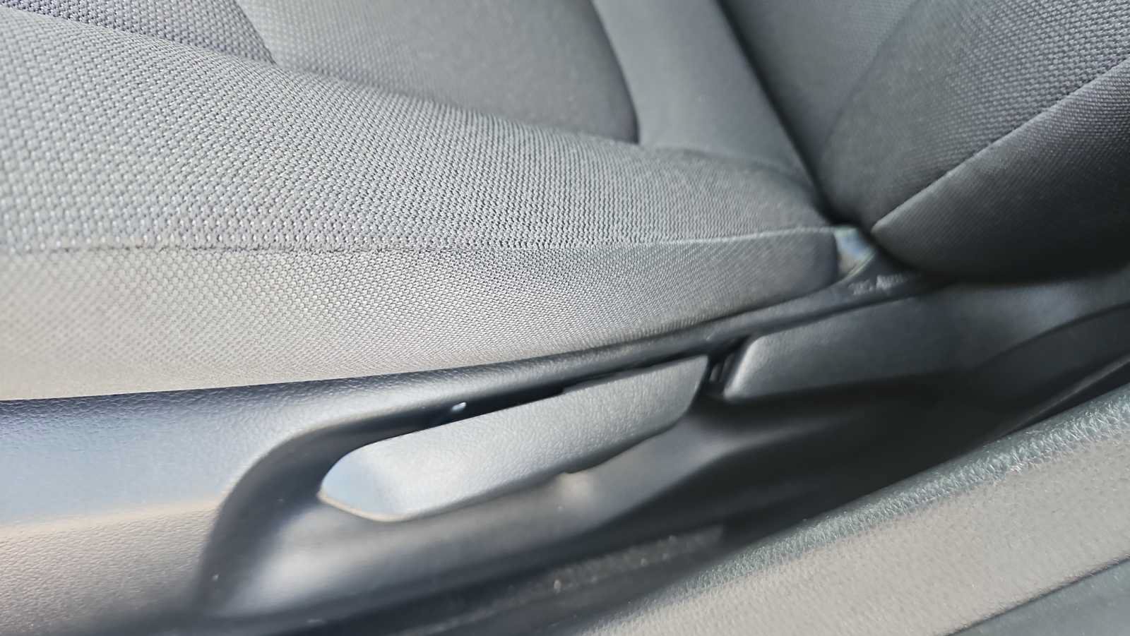 Used 2022 Toyota Corolla LE FWD image 14