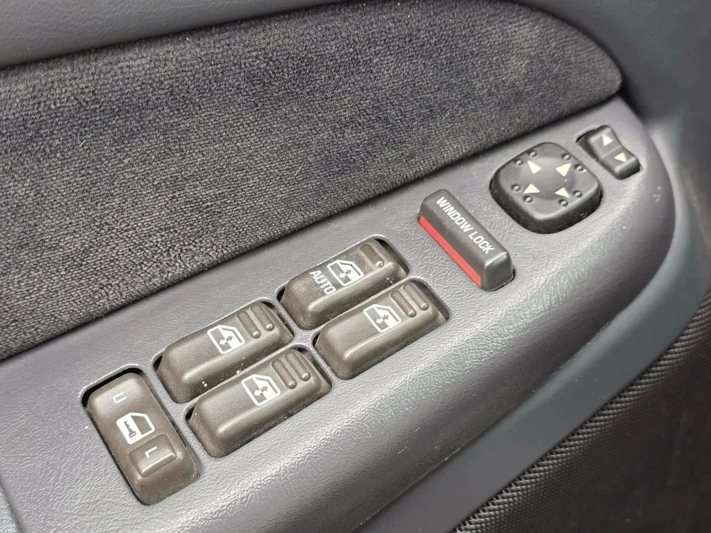 Used 2001 Chevrolet Silverado 2500 LS RWD image 23