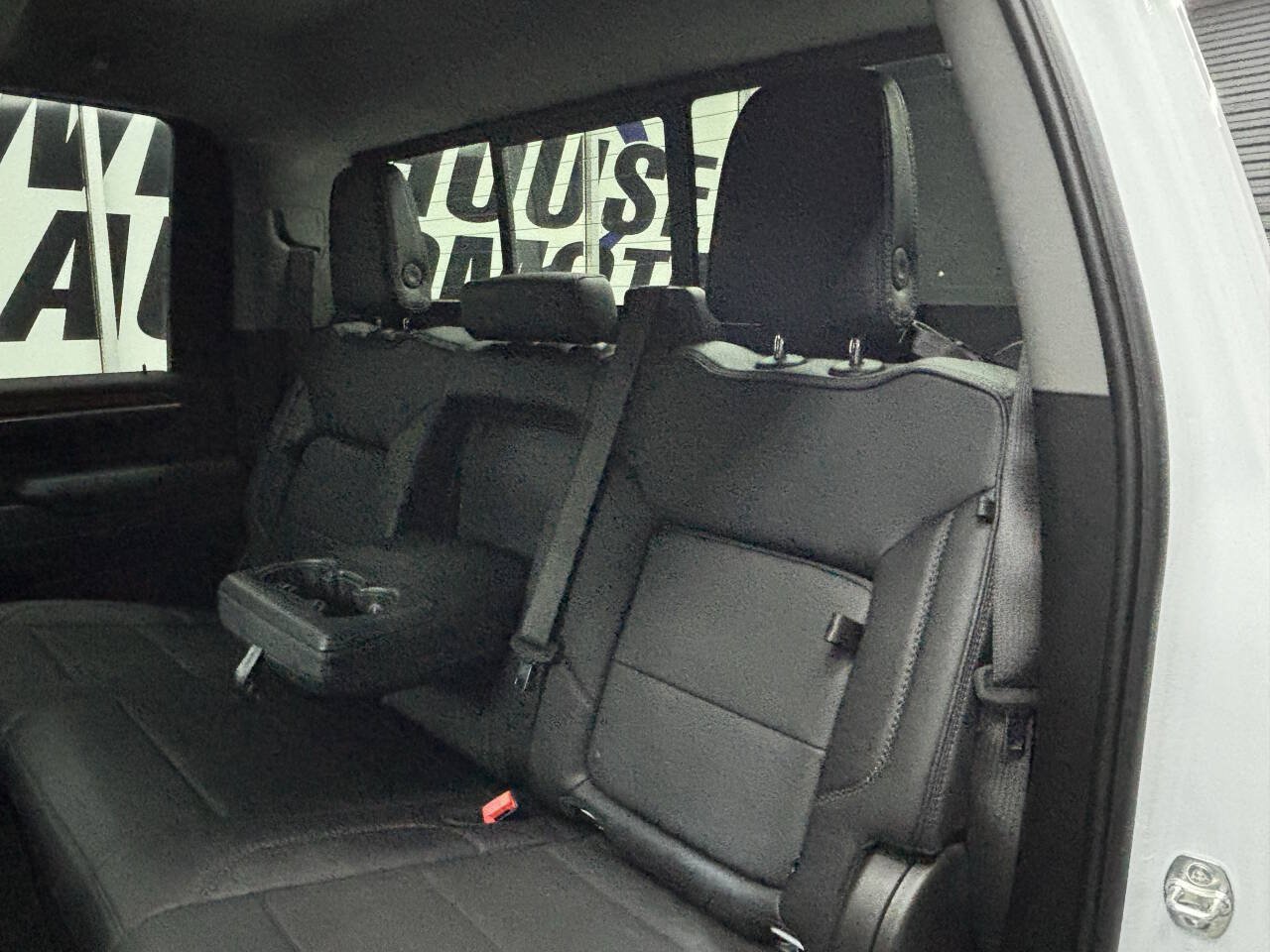Used 2025 GMC Sierra 3500 Denali w/ Denali Reserve Package AWD/4WD image 29