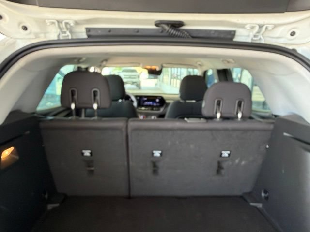 Used 2026 Chevrolet TrailBlazer LS AWD/4WD image 21