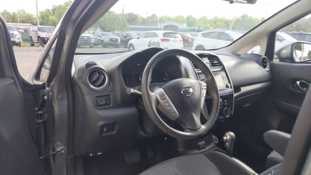 Used 2018 Nissan Versa Note SV image 19