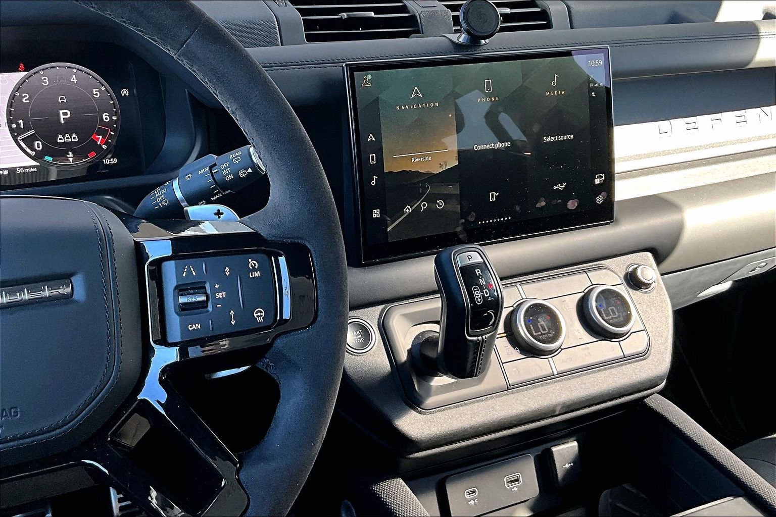 Used 2023 Land Rover Defender 110 V8 image 6