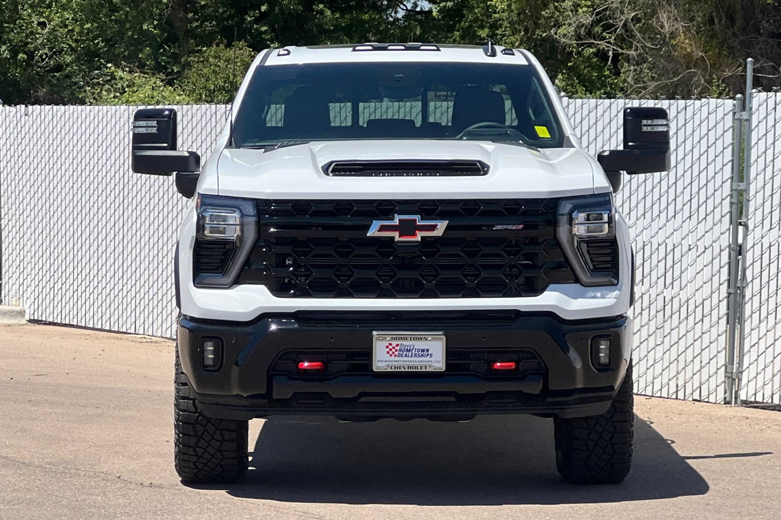 New 2026 Chevrolet Silverado 2500 ZR2 AWD/4WD image 6