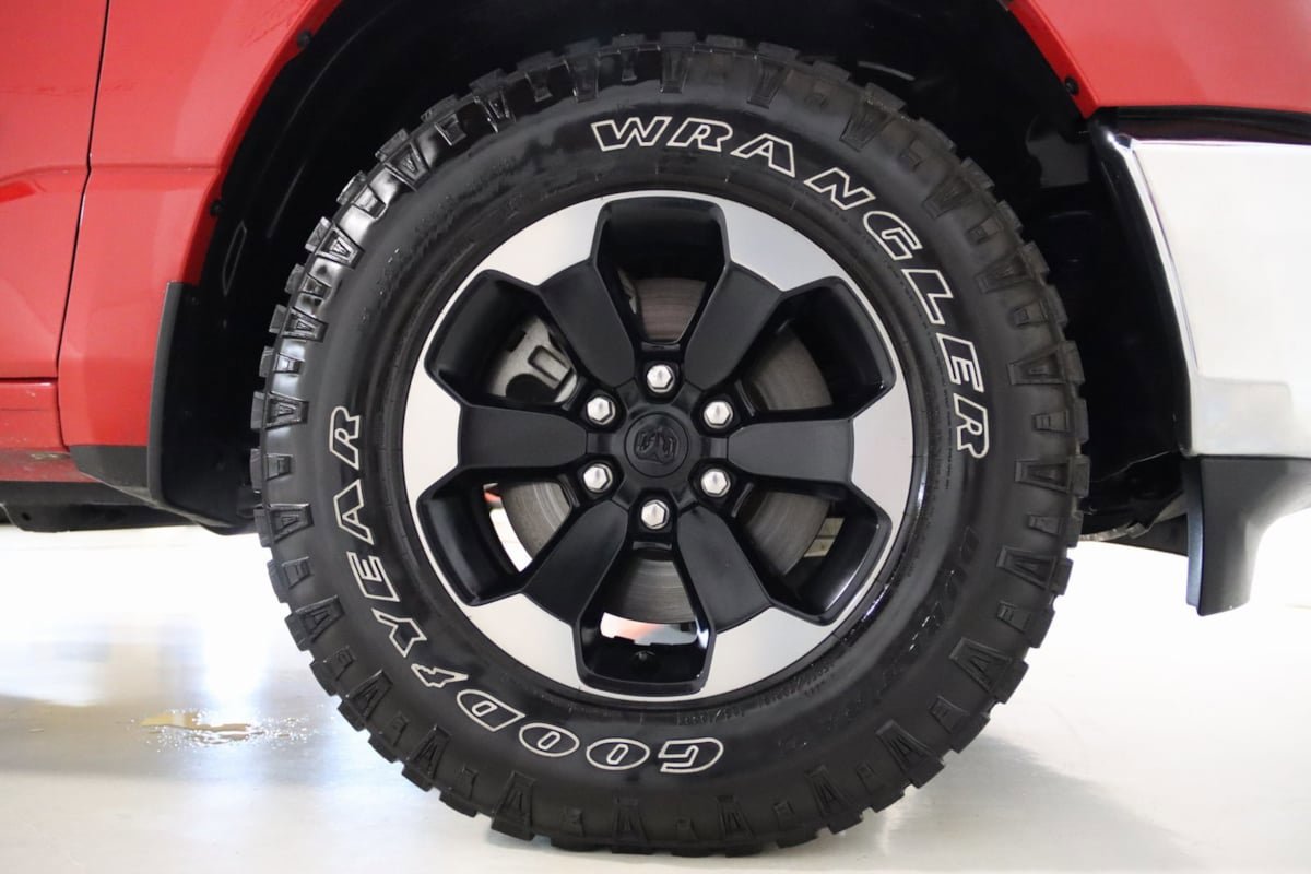 Used 2024 RAM 1500 Laramie image 81