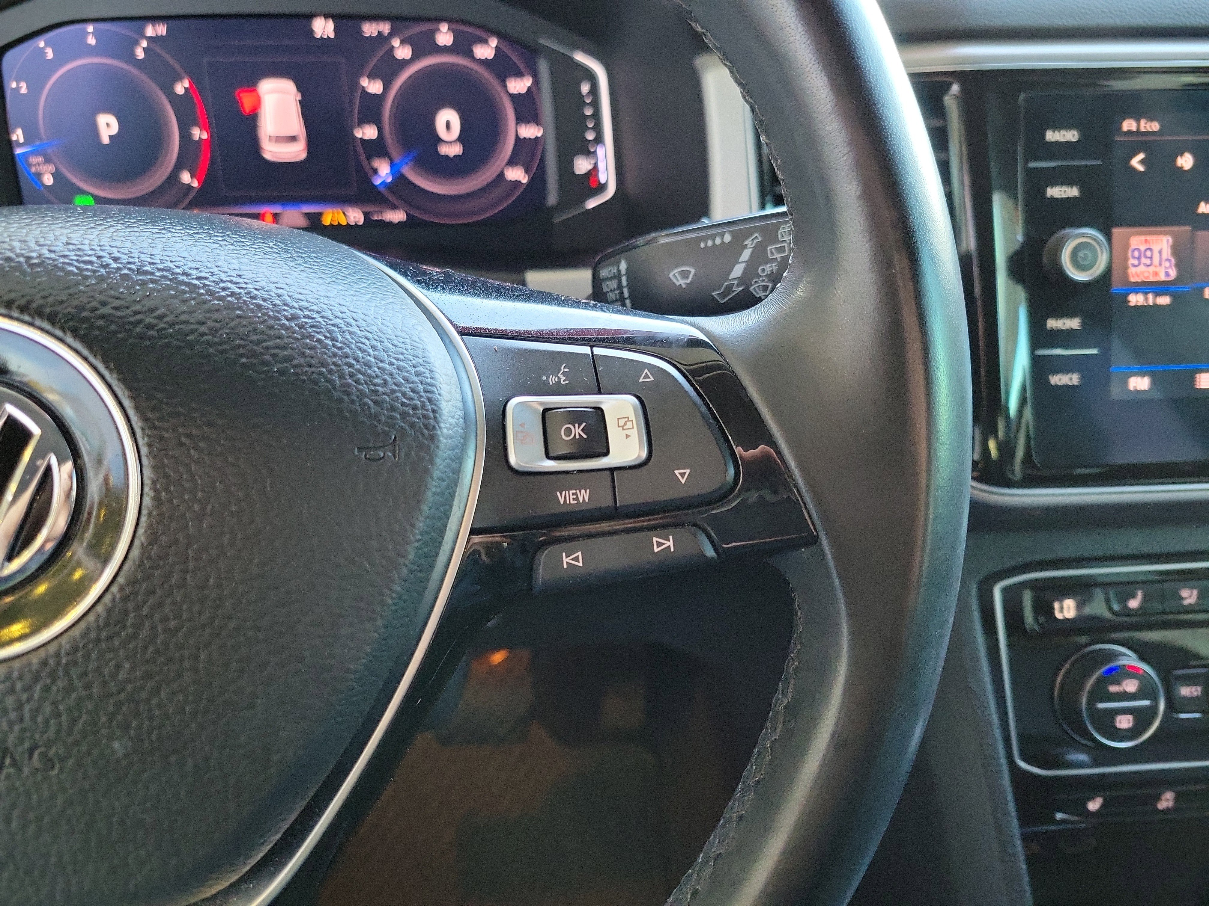 Used 2019 Volkswagen Atlas SEL image 18