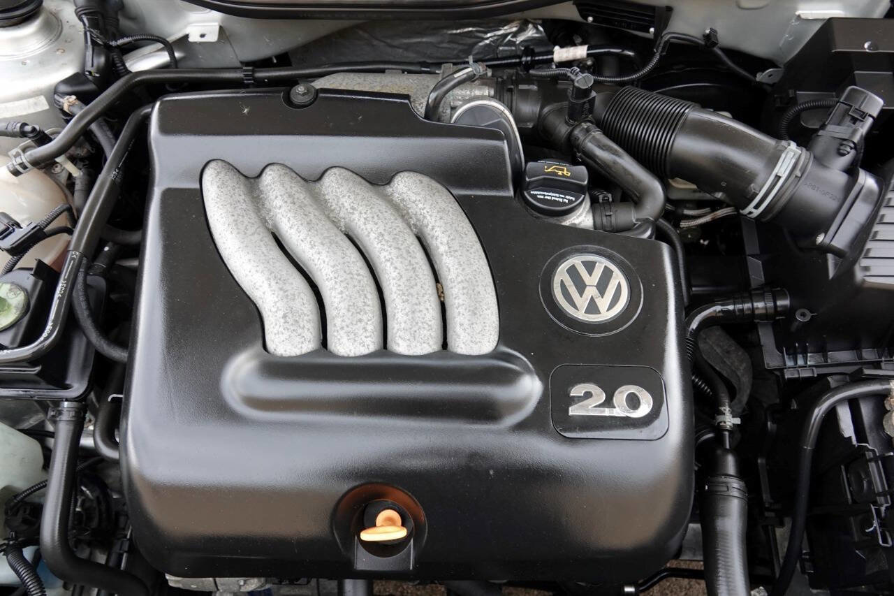 Used 2005 Volkswagen Golf GL image 75