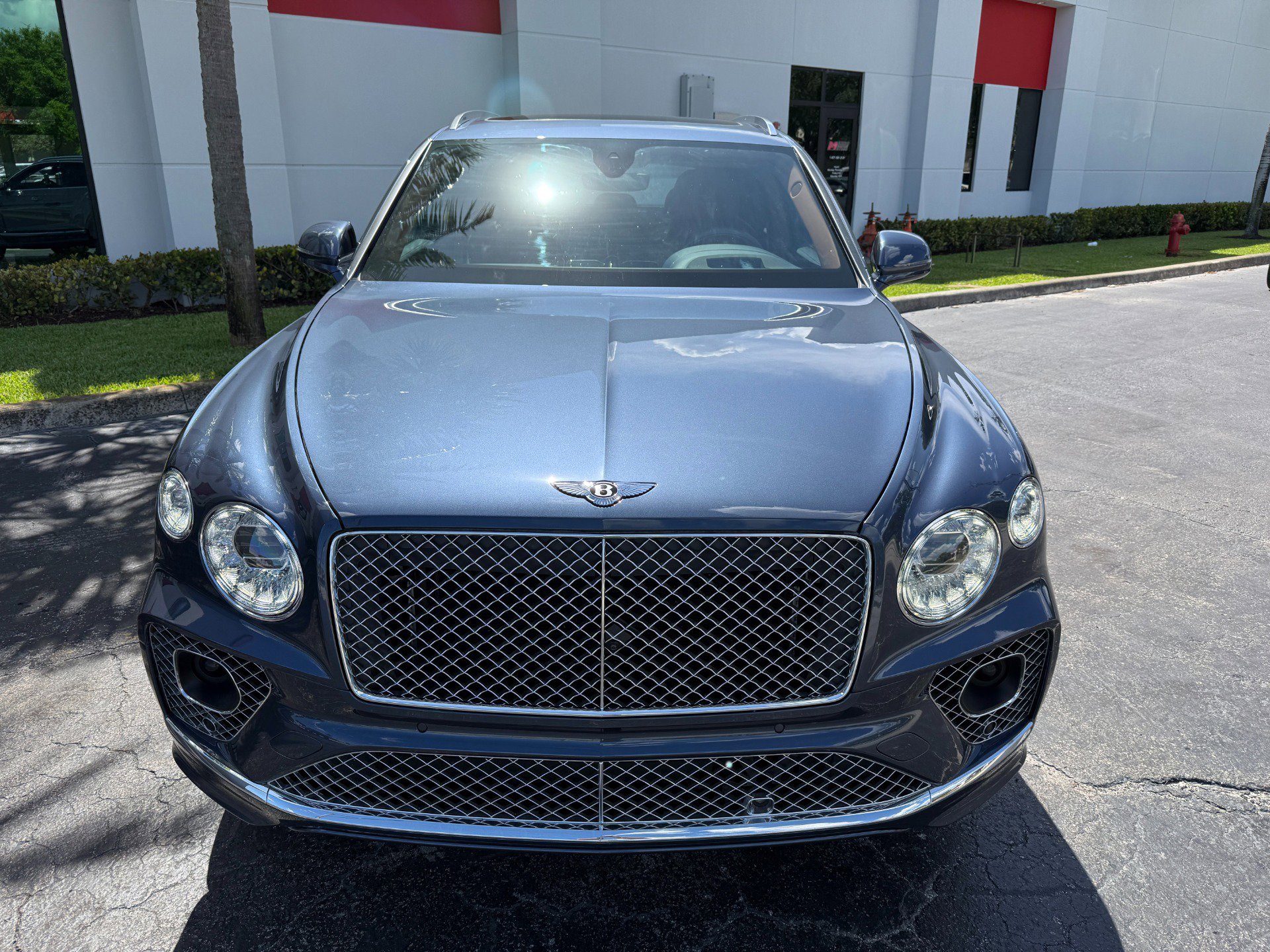 Used 2021 Bentley Bentayga AWD/4WD image 12