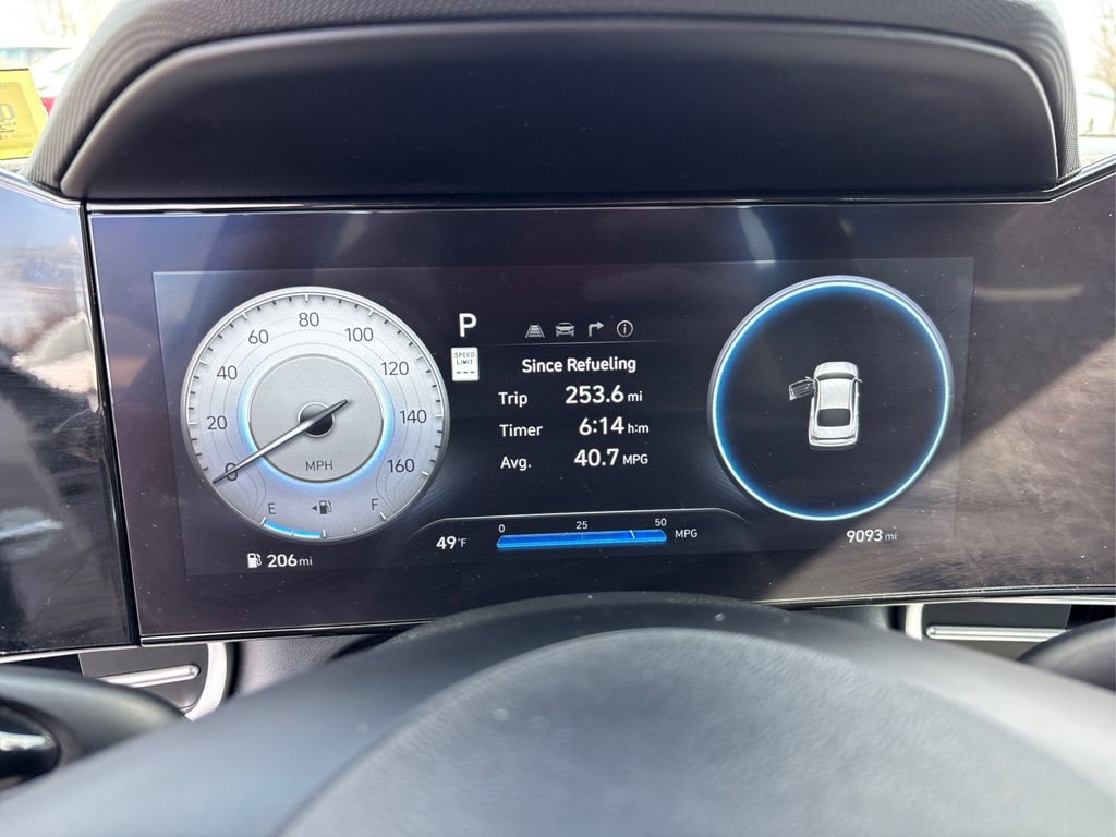 Used 2025 Hyundai Elantra Limited image 21