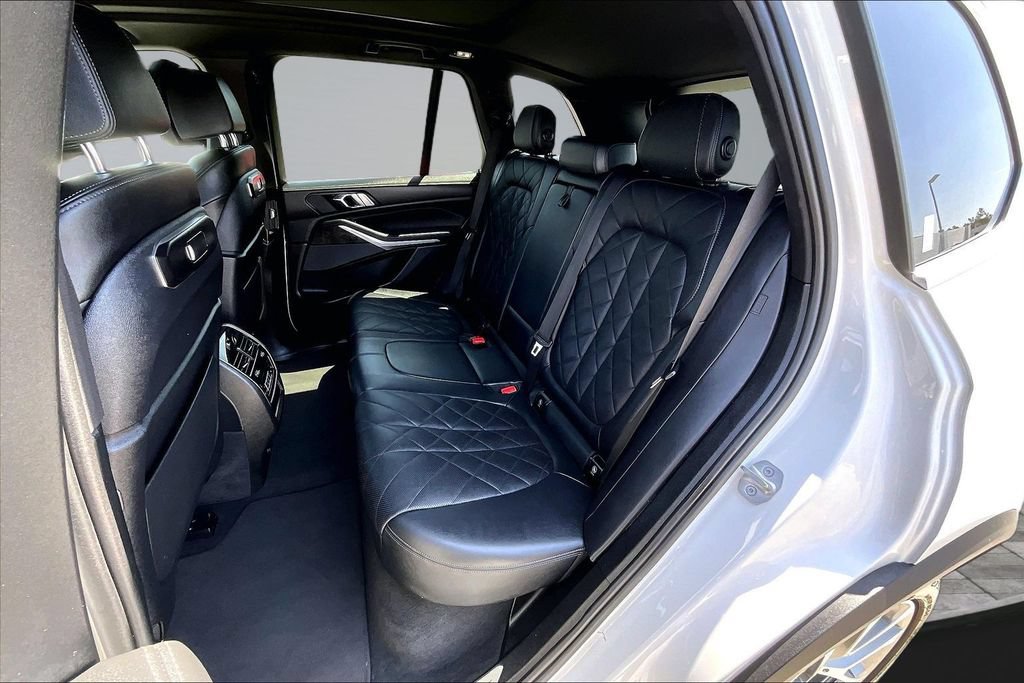 Used 2024 BMW X5 sDrive40i RWD image 19
