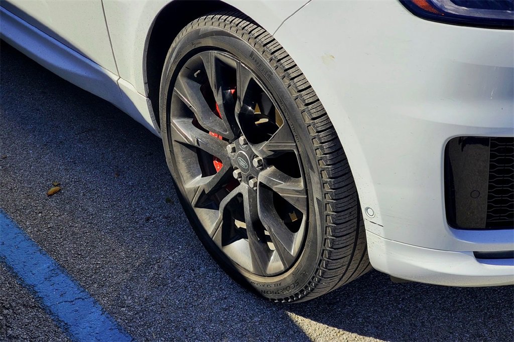 Used 2022 Land Rover Range Rover Sport HST image 4