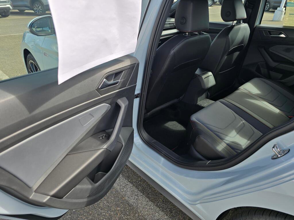 New 2026 Volkswagen Jetta GLI Autobahn FWD image 35