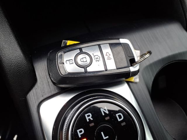Used 2025 Ford Escape ST-Line AWD/4WD image 21