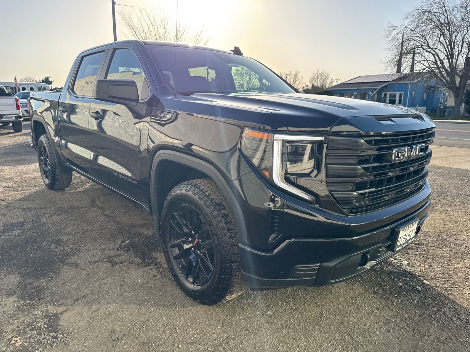 Used 2024 GMC Sierra 1500 Pro w/ Graphite Edition image 7