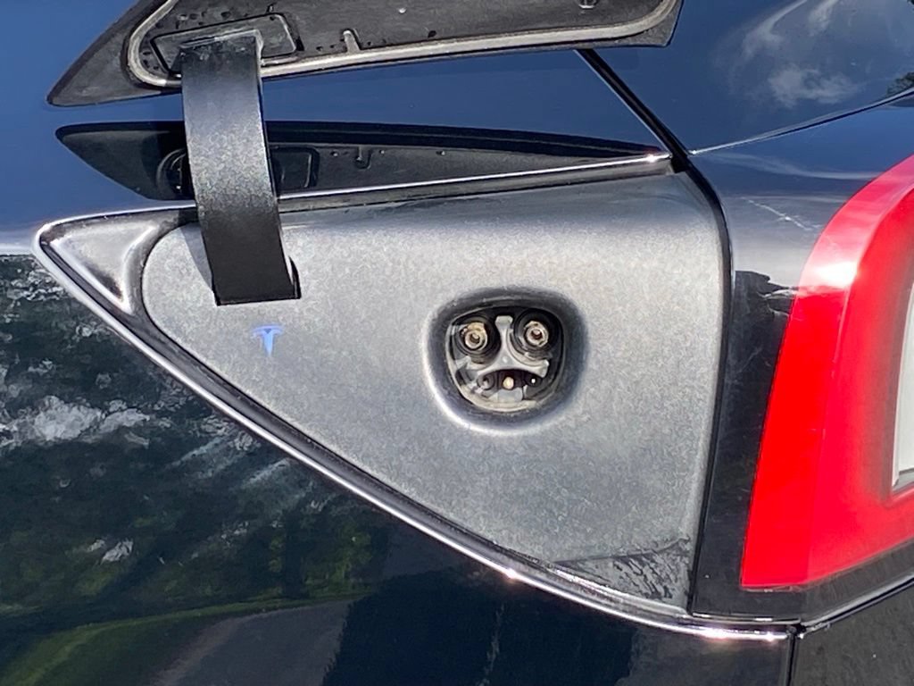 Used 2024 Tesla Model 3 Long Range RWD image 11