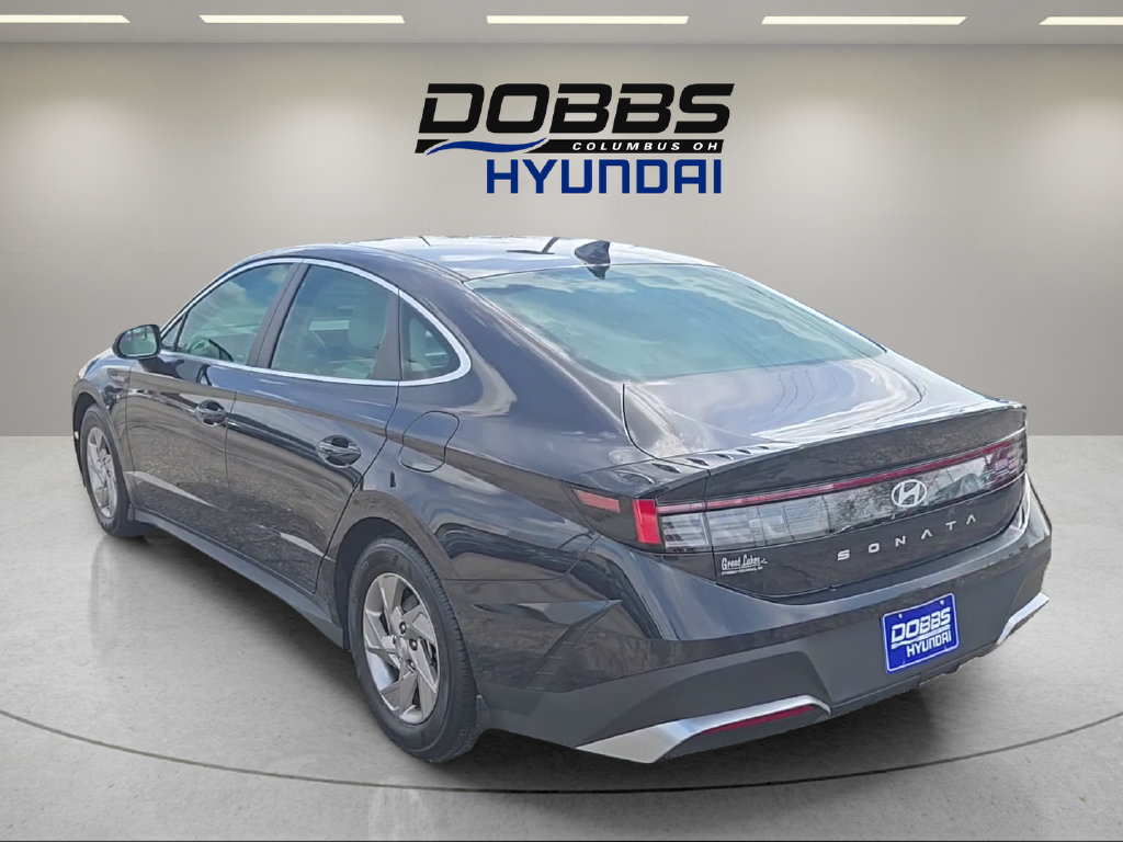 Certified 2026 Hyundai Sonata SE FWD image 3