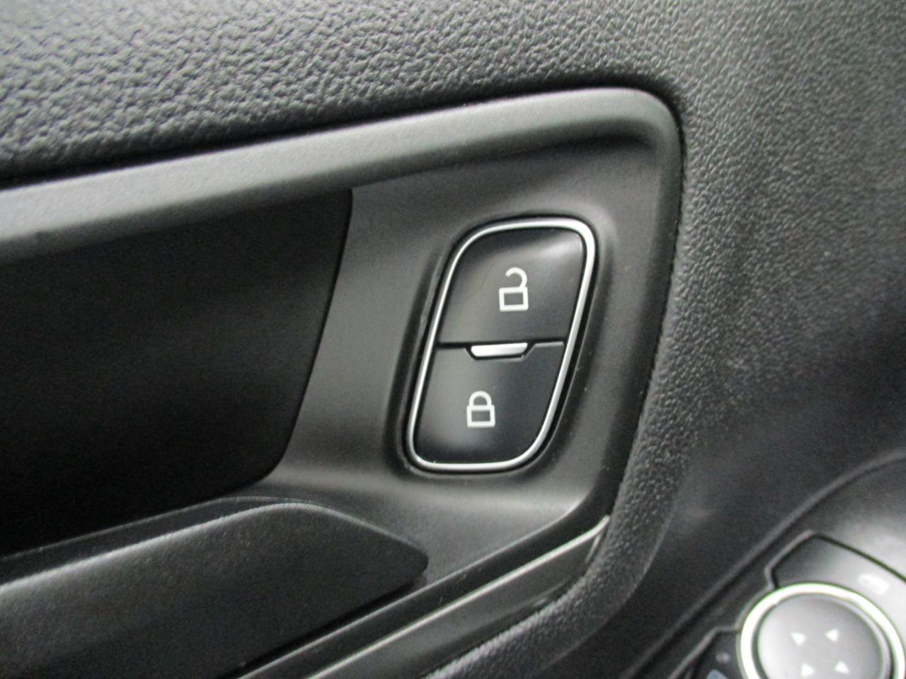 Used 2023 Ford Escape Active image 17