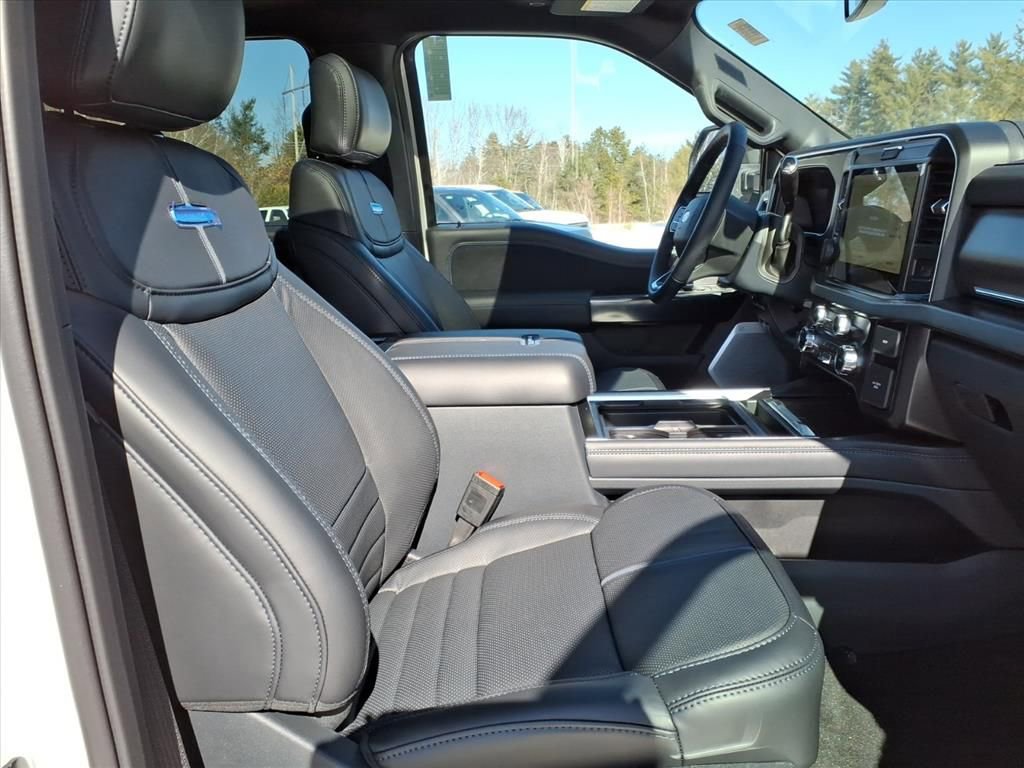 New 2026 Ford F350 Platinum w/ FX4 Off-Road Package image 13