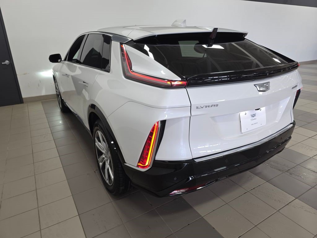 Certified 2024 Cadillac Lyriq Tech w/ Driver Assist Package AWD/4WD image 3