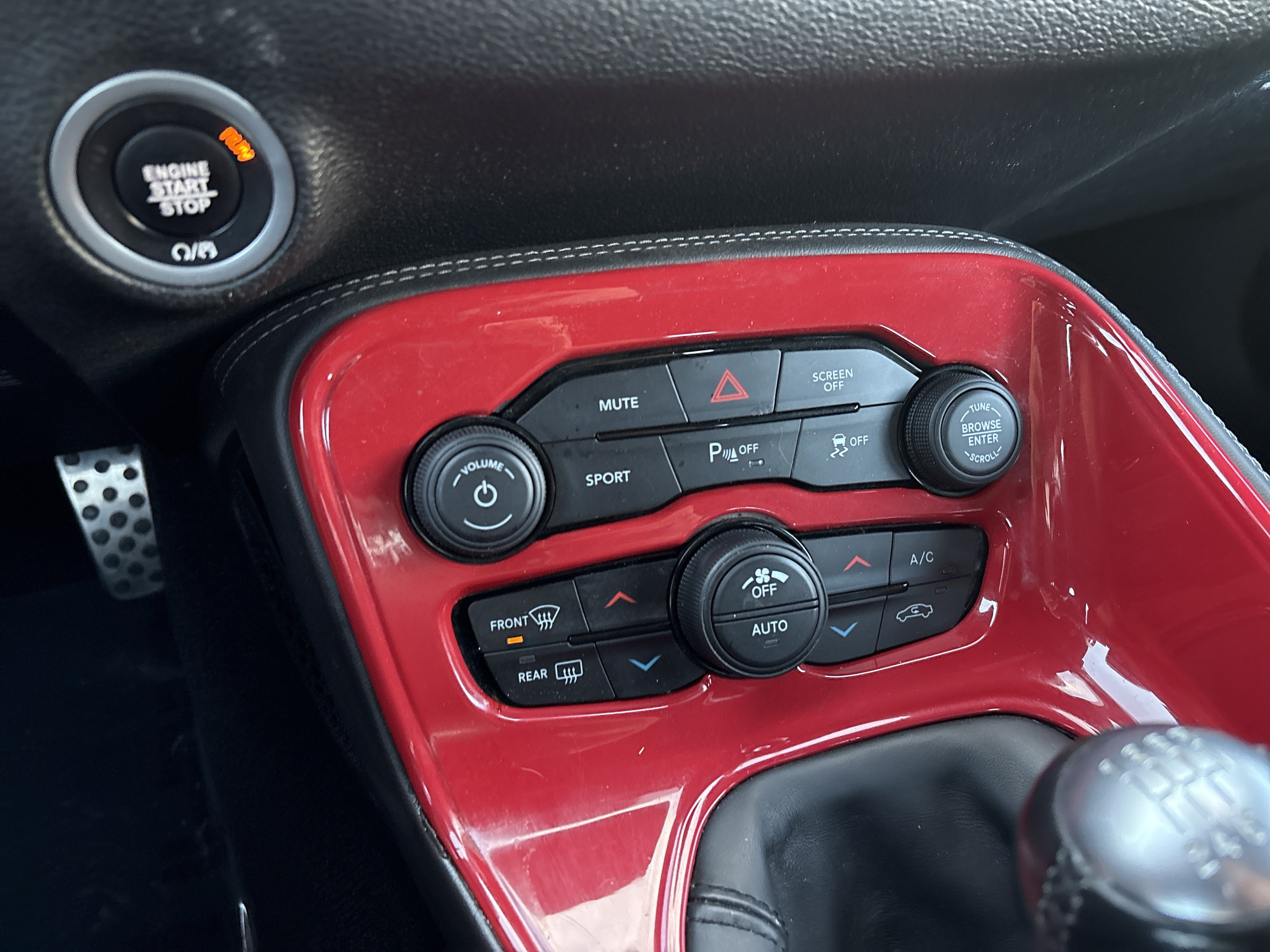 Used 2019 Dodge Challenger R/T w/ Cold Weather Group RWD image 30