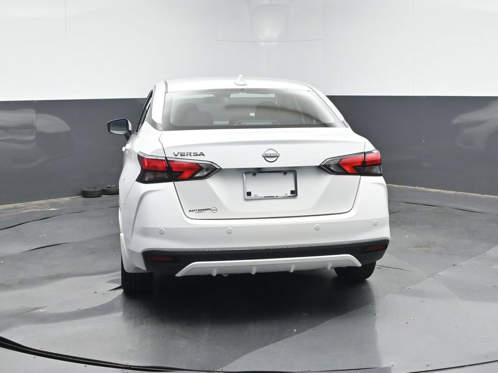 Used 2025 Nissan Versa SV w/ Trunk Package FWD image 4