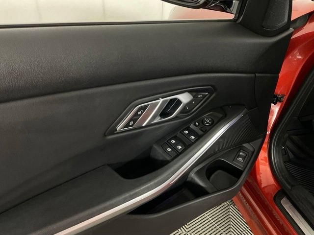 Used 2022 BMW 330i xDrive Sedan w/ Premium Package AWD/4WD image 30