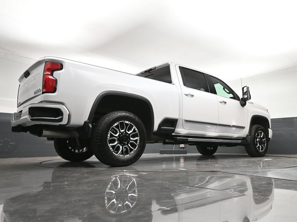 Certified 2025 Chevrolet Silverado 3500 High Country w/ High Country Premium Package AWD/4WD image 27