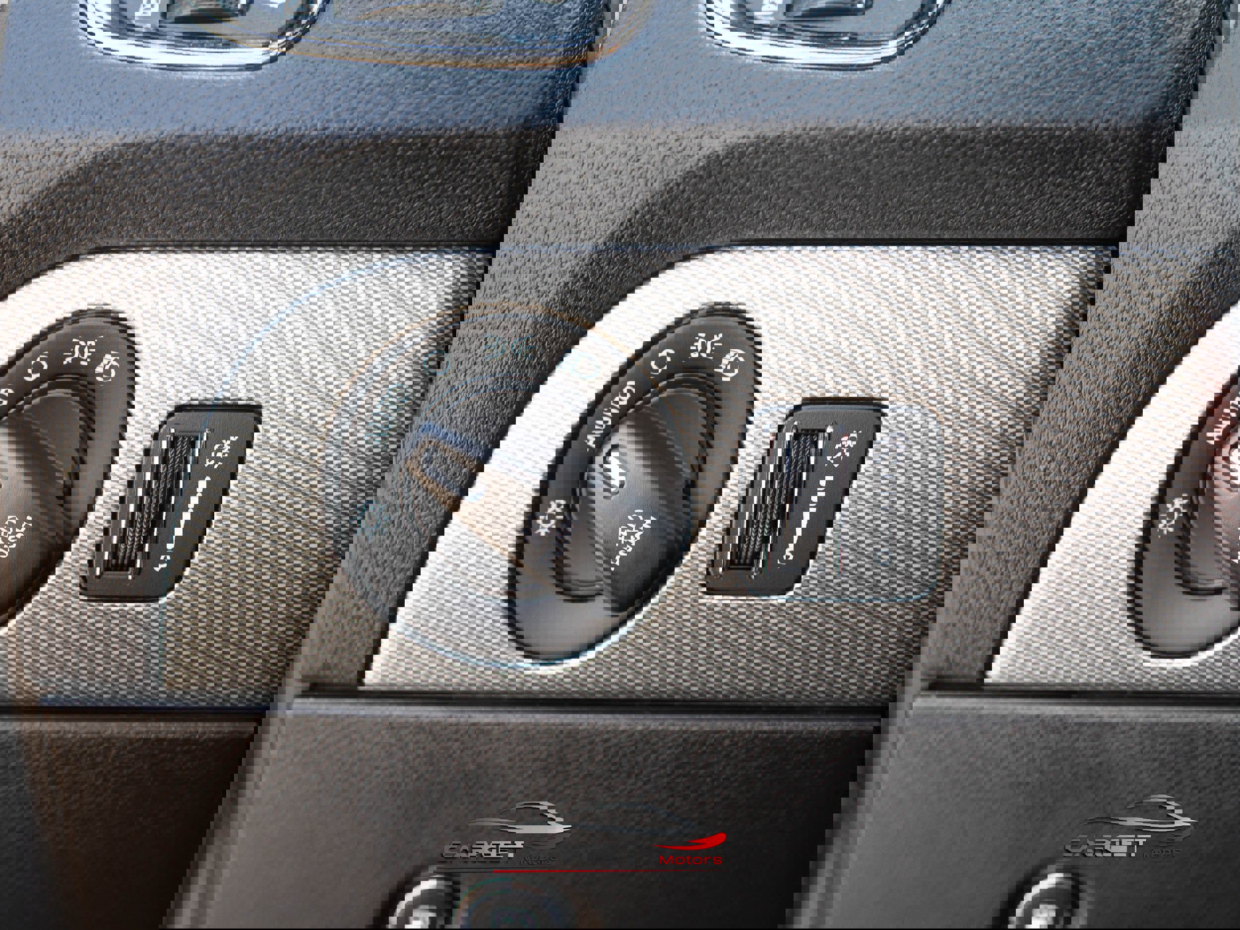 Used 2020 Dodge Durango R/T w/ Technology Group image 37