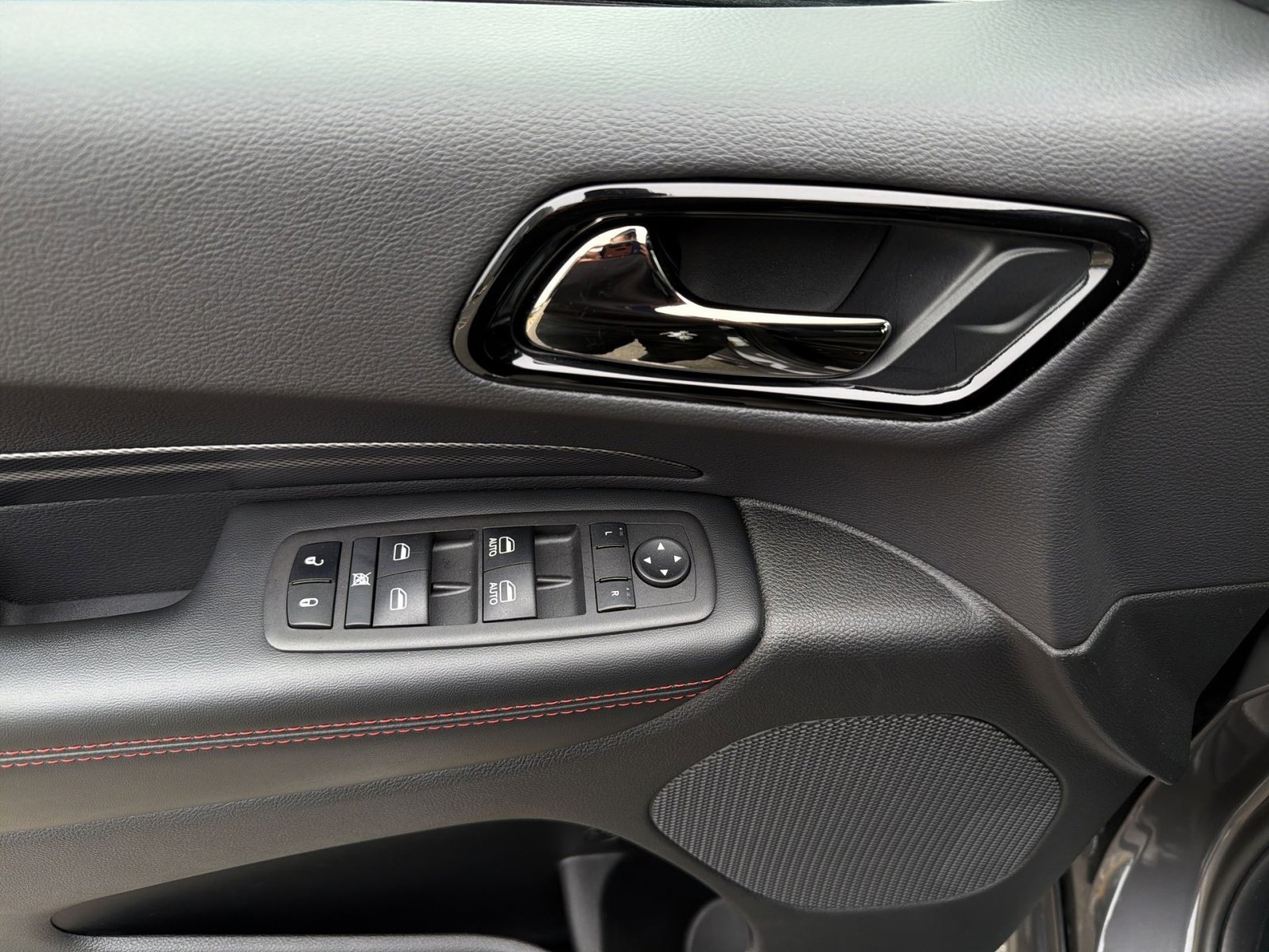 Used 2024 Dodge Durango R/T w/ Blacktop Package image 15