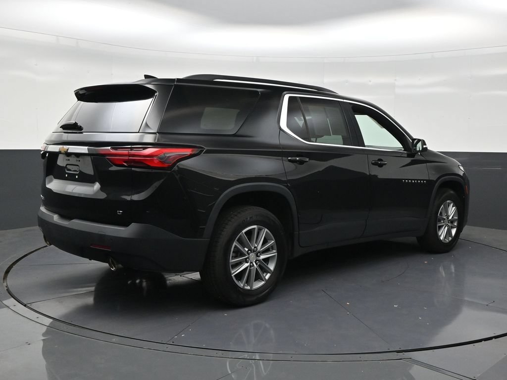 Used 2023 Chevrolet Traverse LT FWD image 5