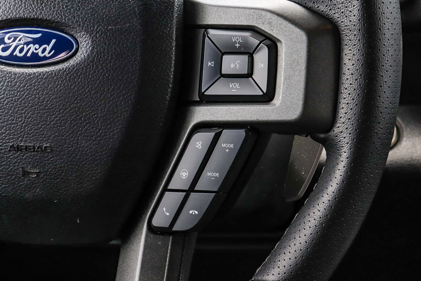 Used 2019 Ford F150 Raptor w/ Equipment Group 802A Luxury AWD/4WD image 27