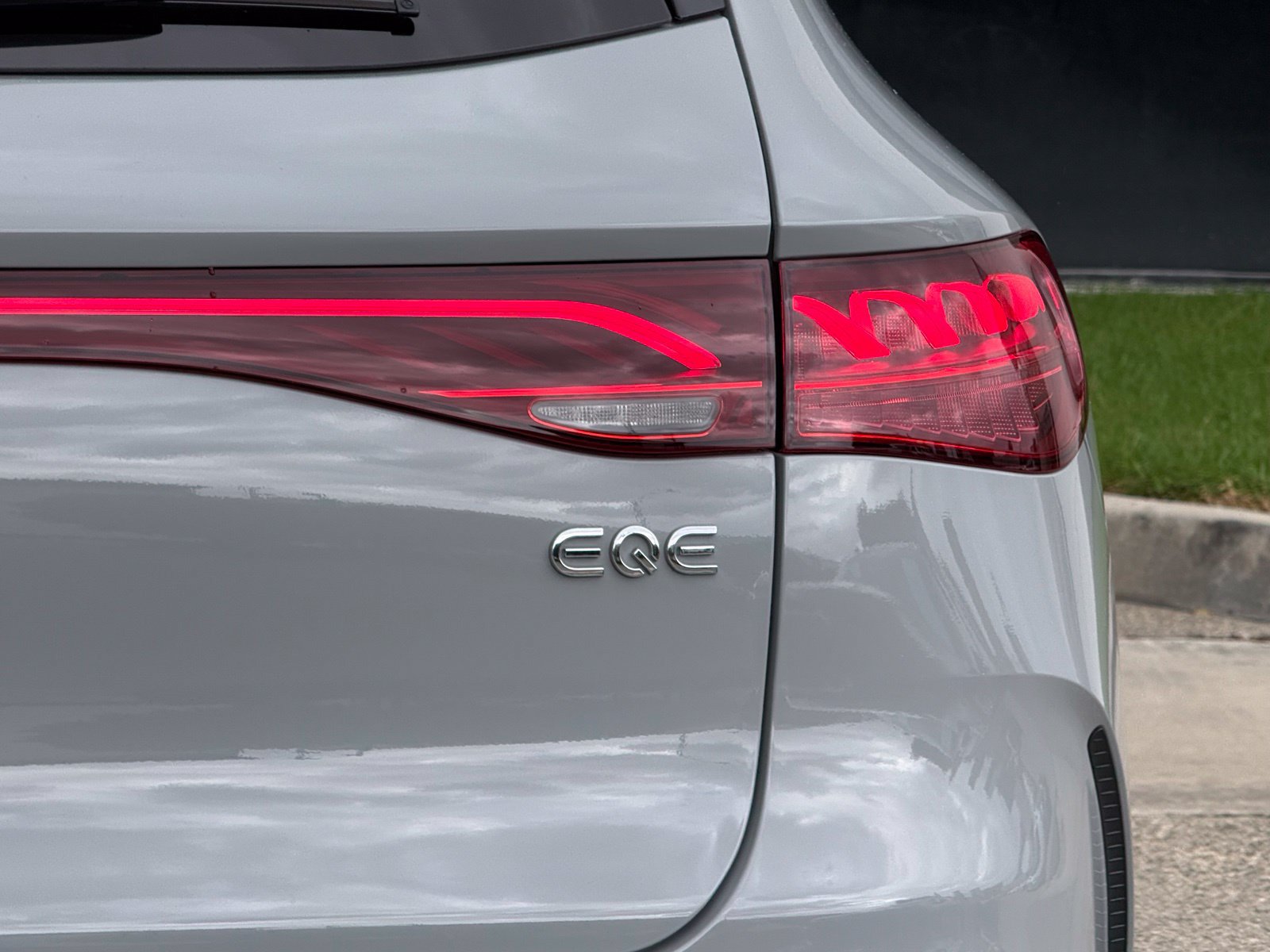 Used 2024 Mercedes-Benz EQE AMG 4MATIC SUV image 14
