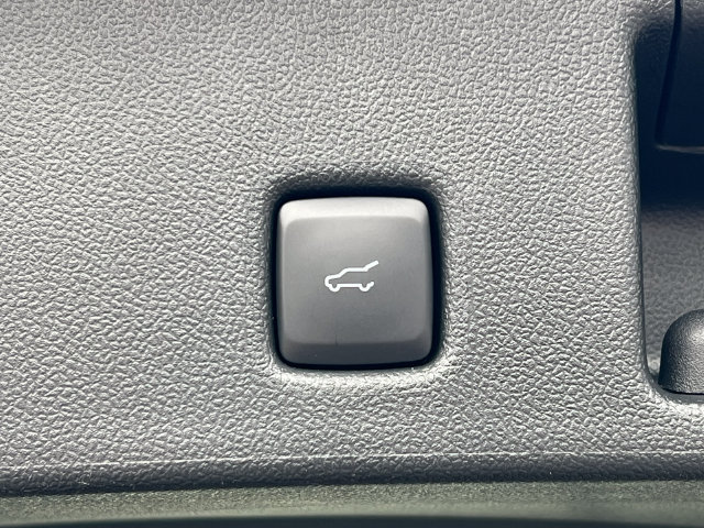 New 2024 Ford Escape SE FWD image 30