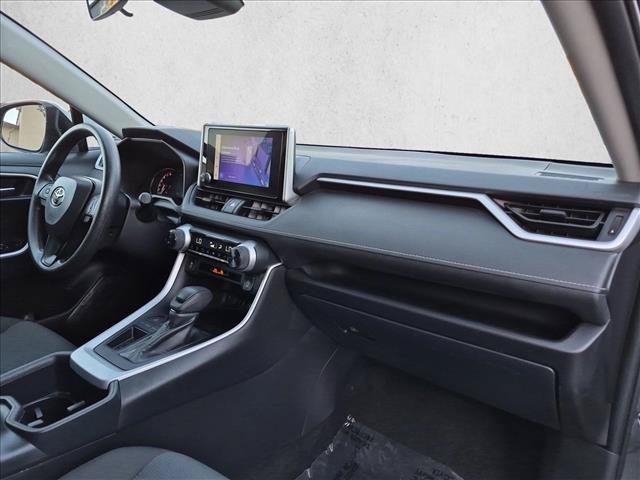 Certified 2025 Toyota RAV4 XLE FWD image 21