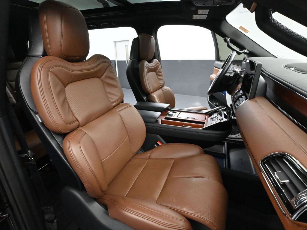 Used 2024 Lincoln Navigator Reserve w/ Equipment Group 201A image 62