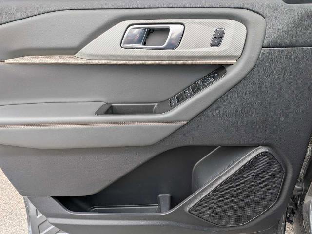 Certified 2025 Ford Explorer Active w/ Active Comfort Package image 17
