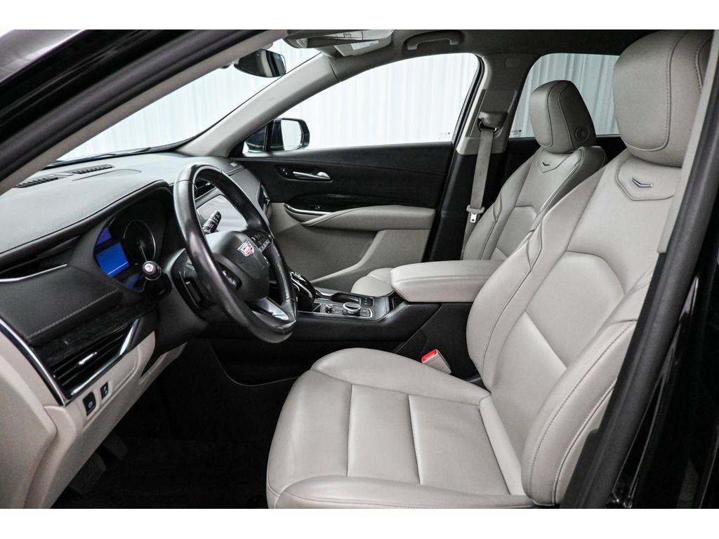 Certified 2023 Cadillac XT4 Premium Luxury AWD/4WD image 11