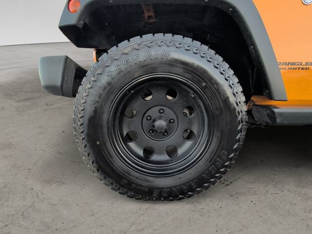 Used 2012 Jeep Wrangler Unlimited Sahara AWD/4WD image 14
