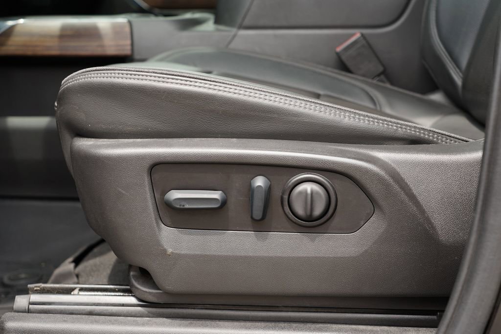 Used 2022 Chevrolet Silverado 1500 High Country image 15