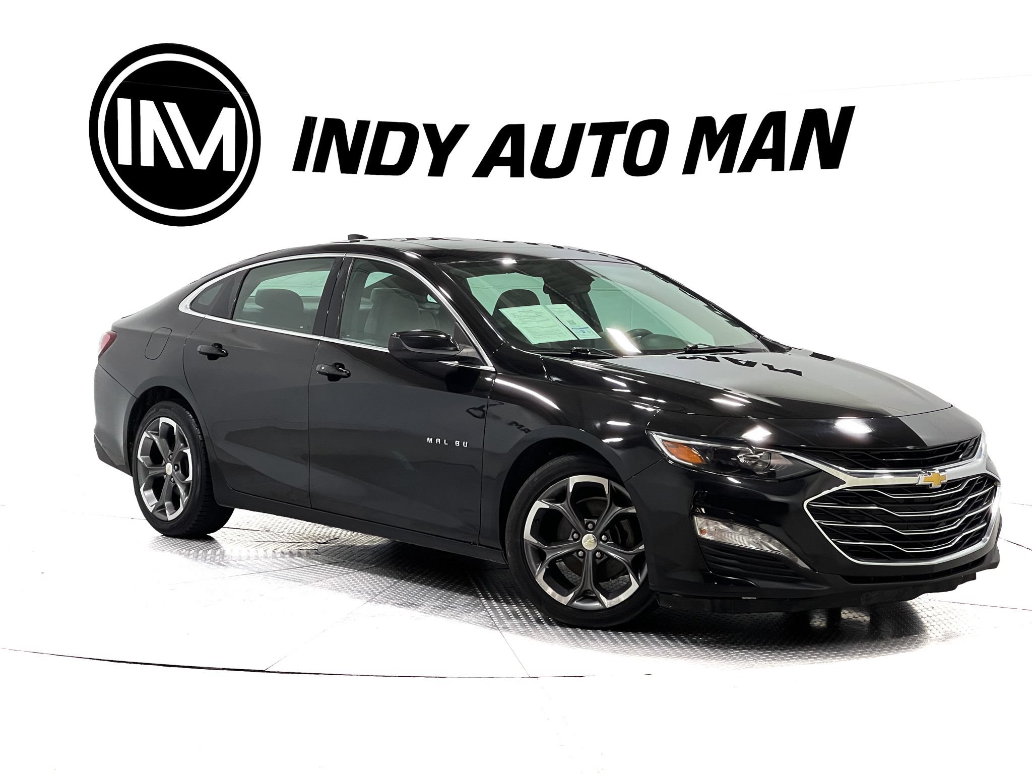 Used 2021 Chevrolet Malibu LT FWD image 2