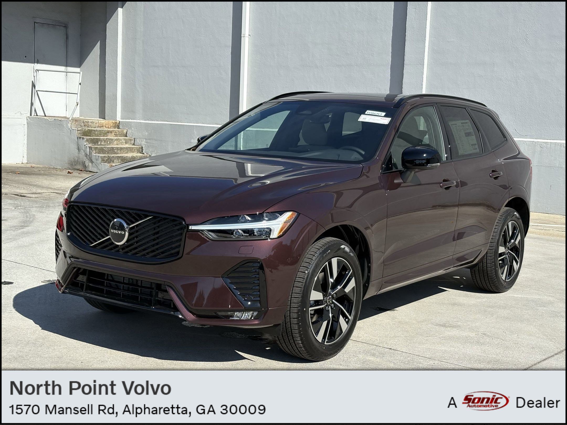 New 2026 Volvo XC60 B5 Core w/ Climate Package