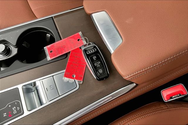 Used 2025 Audi A6 Premium Plus w/ Premium Plus Package image 10