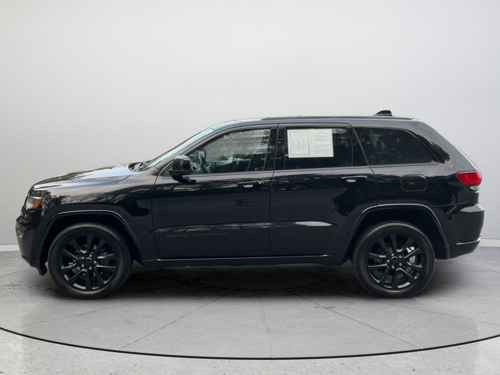 Used 2018 Jeep Grand Cherokee Altitude AWD/4WD image 8
