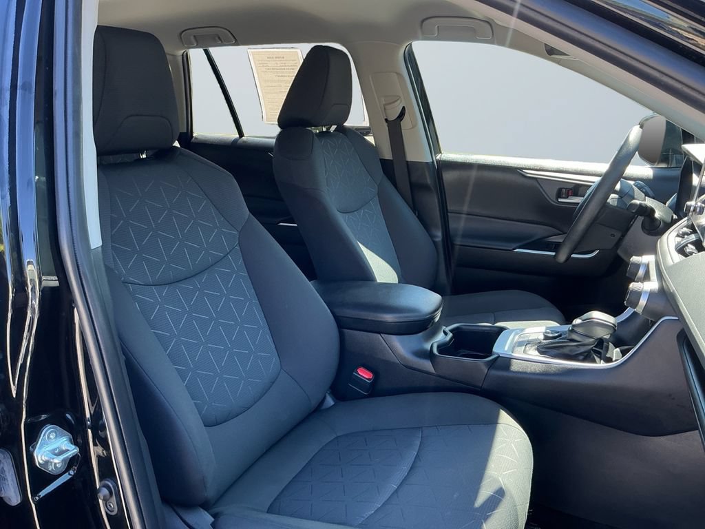 Used 2024 Toyota RAV4 AWD Hybrid image 16