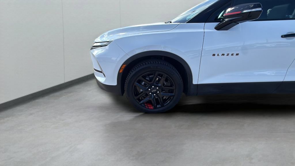 Used 2023 Chevrolet Blazer LT image 53