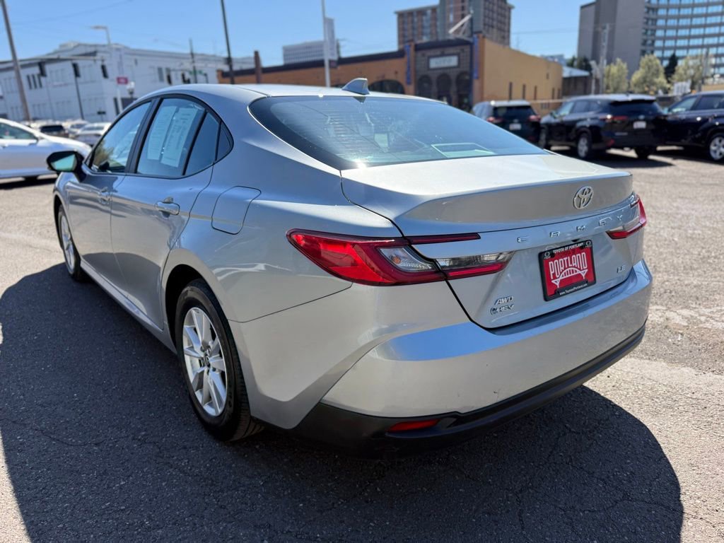 Used 2025 Toyota Camry LE w/ Convenience Package image 6